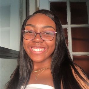 Meet your Posher, Janiah